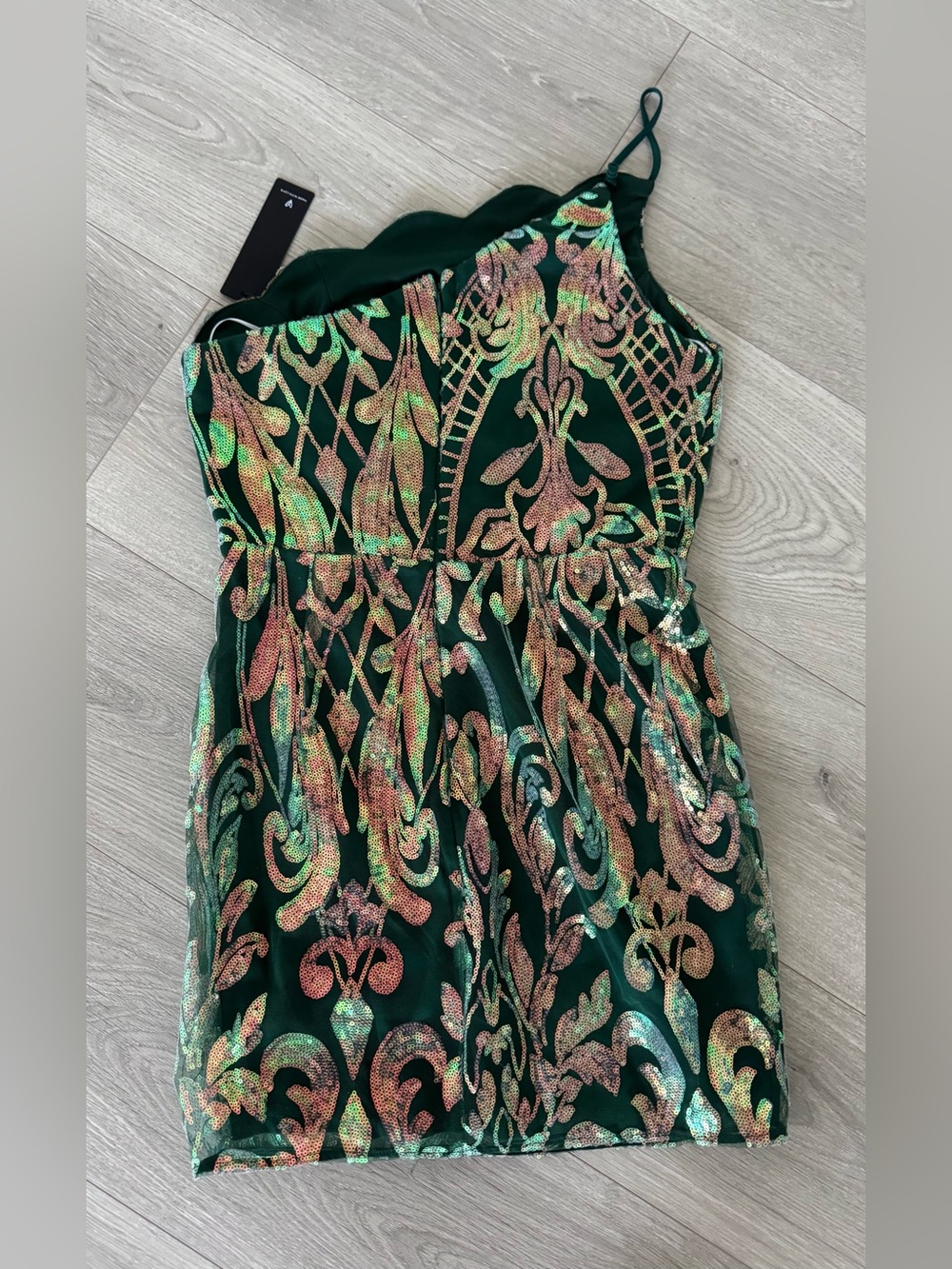 Lulu's Mesmerizing Shine Green Sequin One-Shoulder Party Dress Medium - Picture 6 of 16